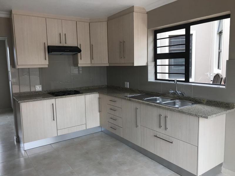 To Let 1 Bedroom Property for Rent in Ruwari Western Cape